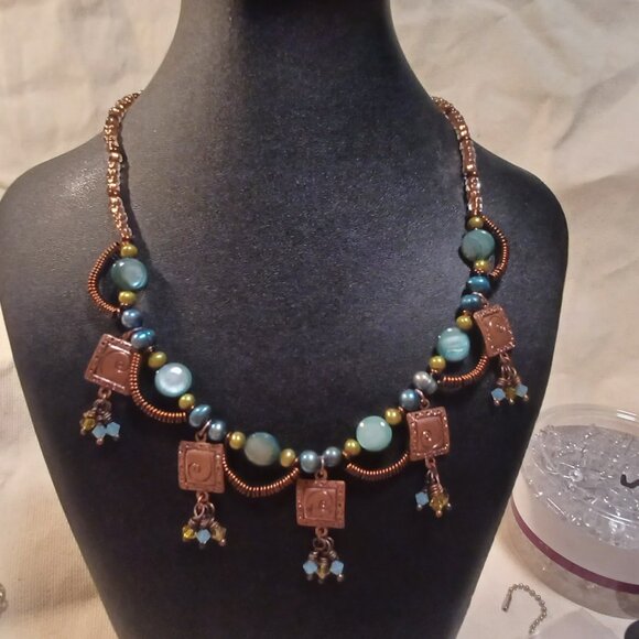 Blue & Green Freshwater Pearl necklace - Picture 1 of 3